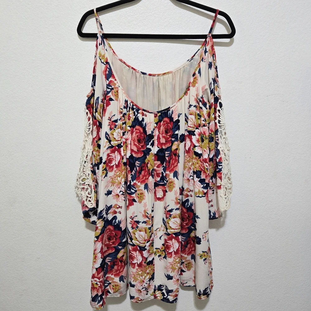 Umgee Floral Cold Shoulder Tunic Mini Dress Crochet Lace Sleeves Size Medium - Picture 4 of 11